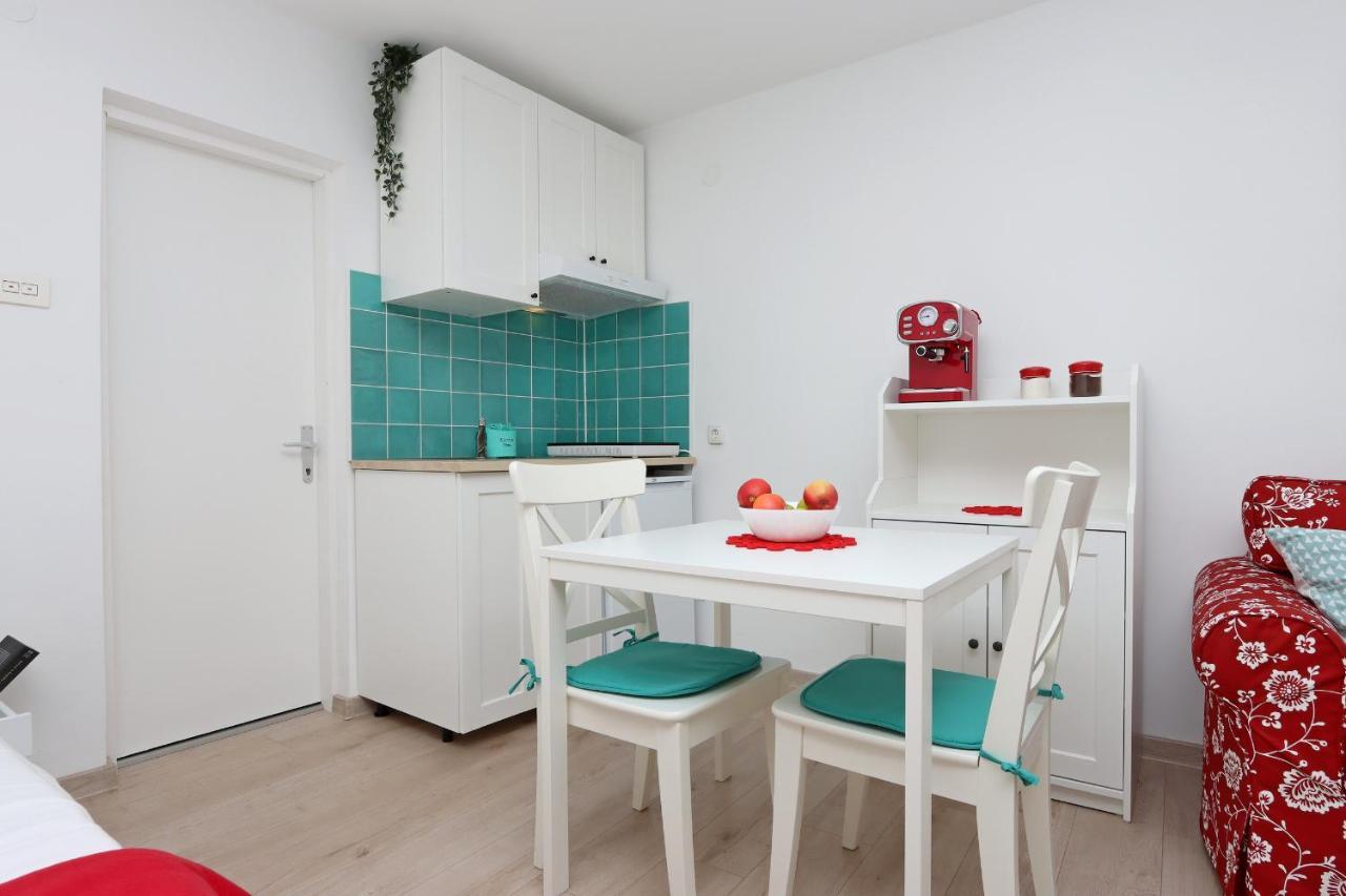Sha La La - Charming, Unique Studio In A Historic Building Next To A Castle, Wifi, Smart Tv, Washer-Dryer Бакар Екстериор снимка