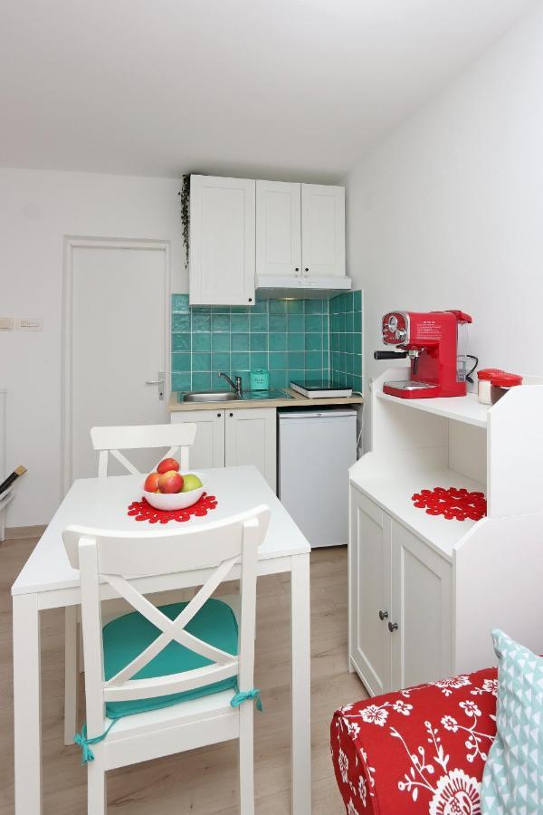 Sha La La - Charming, Unique Studio In A Historic Building Next To A Castle, Wifi, Smart Tv, Washer-Dryer Бакар Екстериор снимка